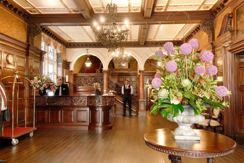 How To Book London Hotel Grand Royale Near Hyde Park?