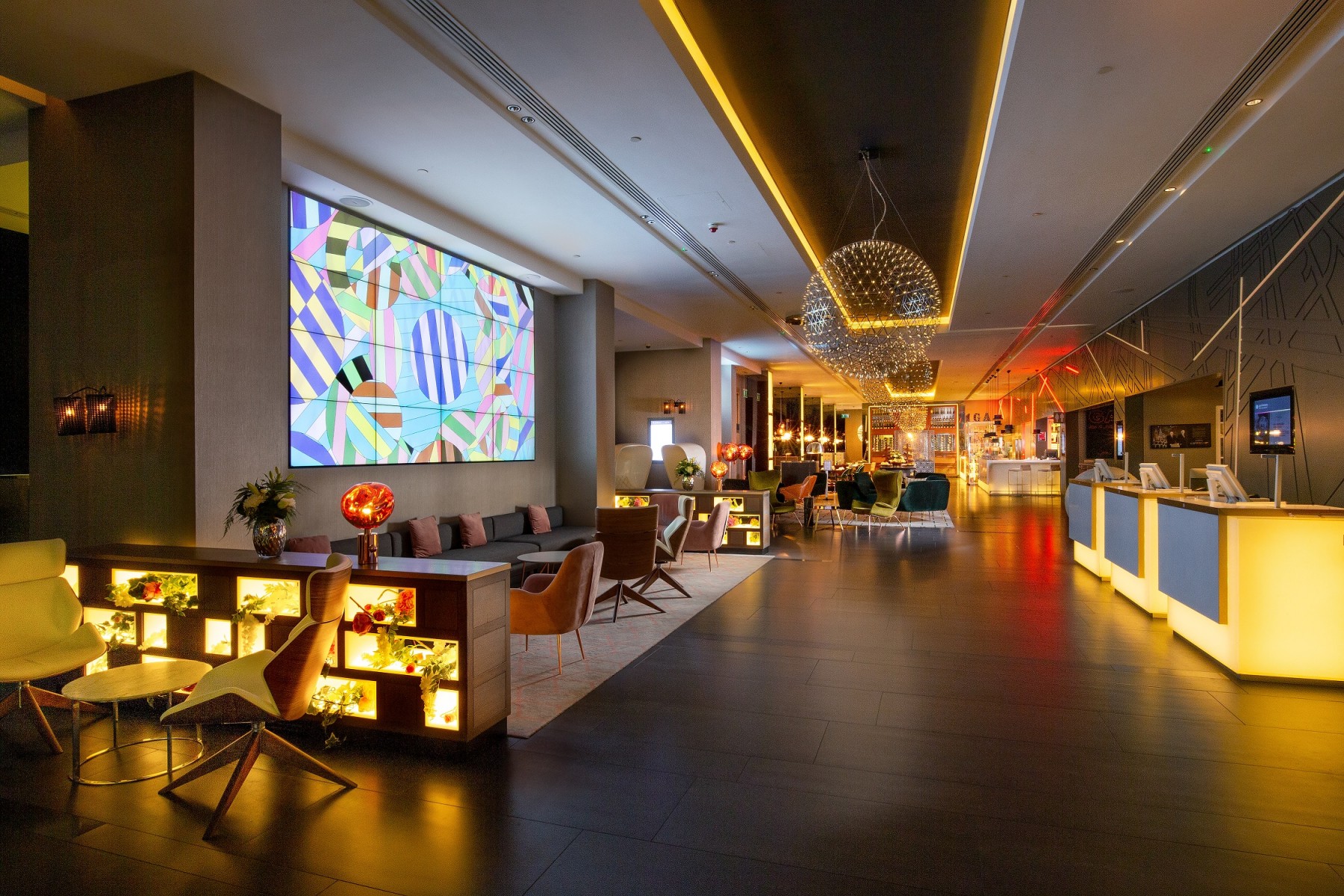 Pullman Hotel London: Luxurious Stays Guaranteed